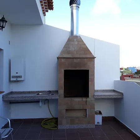 Con Terraza Privada Y Barbacoa Apartment